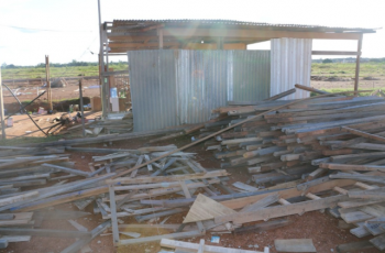 Prazo para a entrega de ZPE vence com apenas 10% da obra executada em MT e empresa paralisa serviço