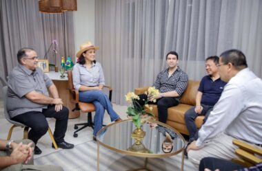 Vice-governadora recebe empresários chineses na Expoacre e reforça potencial da ZPE do Acre