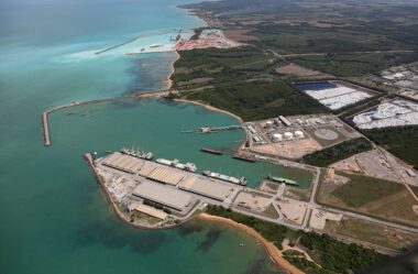 Governo do Estado acelera agenda da ZPE do Açu em seminário estratégico no Rio