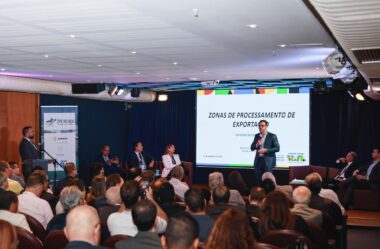 Governo do RJ fortalece estratégia de desenvolvimento em seminário sobre a ZPE do Açu