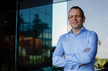 Omnia: Redata auxilia na captação de clientes globais