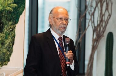 Uma terceira via para a abertura da economia brasileira: a lição asiática das ZPEs